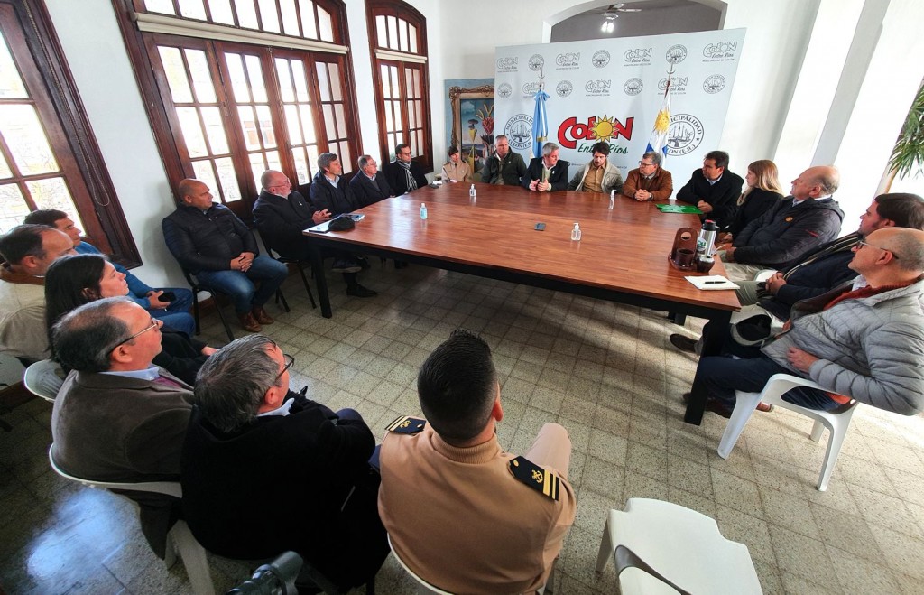 Colón (ER): El Municipio busca recuperar el transporte fluvial de pasajeros entre Argentina y Uruguay