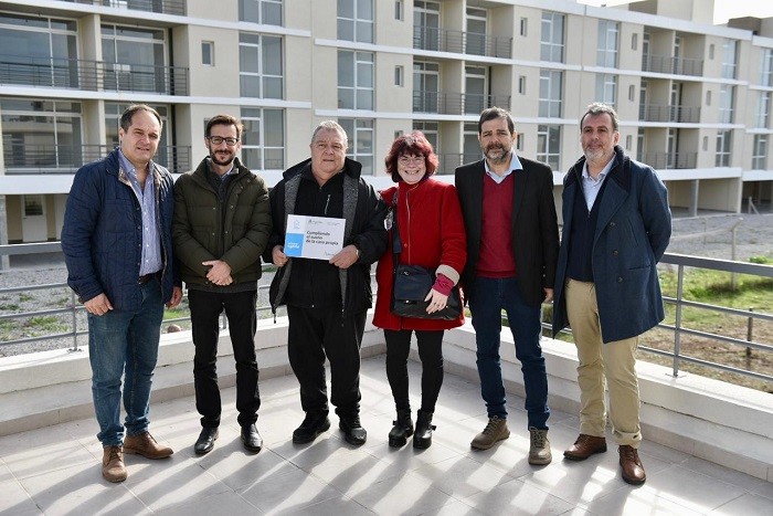 San Martín: Maggiotti y Moreira entregaron 85 viviendas del programa Procrear