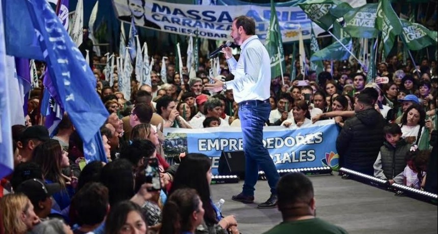 Ante más de 6.000 personas, Ariel Sujarchuk lanzó su candidatura a intendente de Escobar