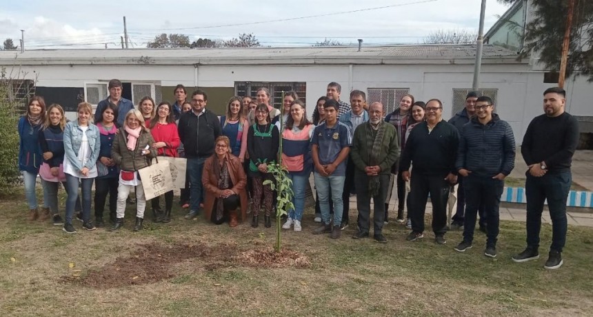 Pte. Perón: El Programa “Plantar Esperanza” llegó a la Escuela Especial N° 501 