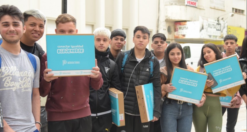 San Martín: El Municipio entrega más de 2.400 netbooks de Conectar Igualdad Bonaerense