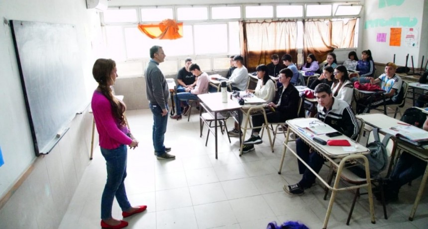 E. Echeverría: Gray inauguró obras en instituciones y dialogó con vecinos del barrio El Manzanar 
