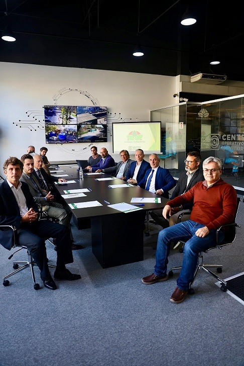 E. Echeverría: Gray se reunió con funcionarios de seguridad de la nación 