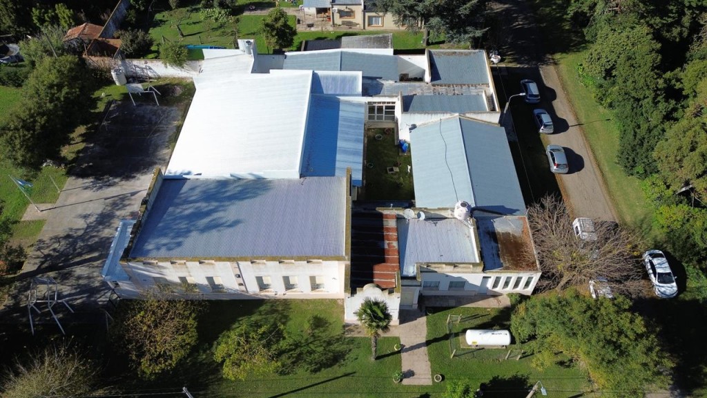 Balcarce: Se presentó el renovado SUM en la Escuela Primaria N°19 de los Pinos 