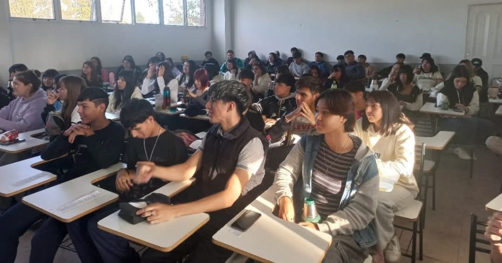 José C. Paz: Más de 900 jóvenes participan del Proyecto Coordenadas