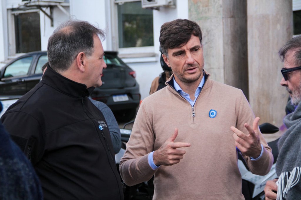 Morón refuerza la seguridad con nuevos móviles policiales