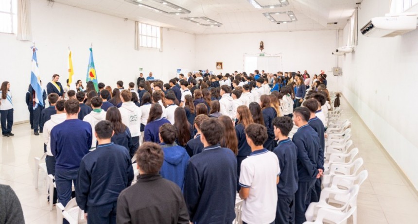 San Nicolás: Passaglia participó de la promesa a la lealtad a la constitución nacional en el Colegio Don Bosco 
