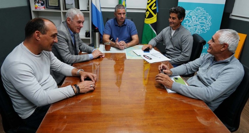 Berisso: Cagliardi mantuvo una reunión sobre avances de obras con autoridades de Vialidad