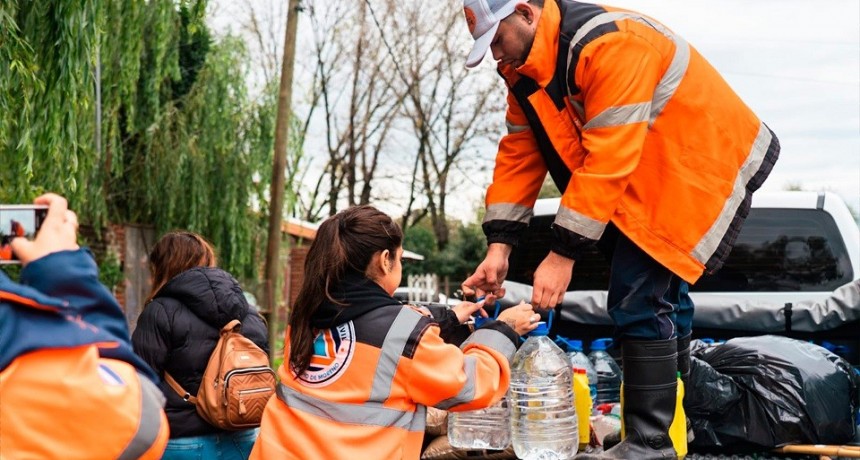 Moreno: El Municipio desplegó un operativo integral para asistir a las familias afectadas por el fuerte temporal