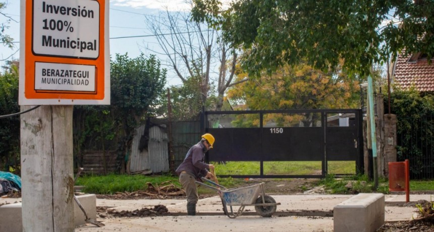 Berazategui: Avanza la puesta en valor de la plaza La Lomita 
