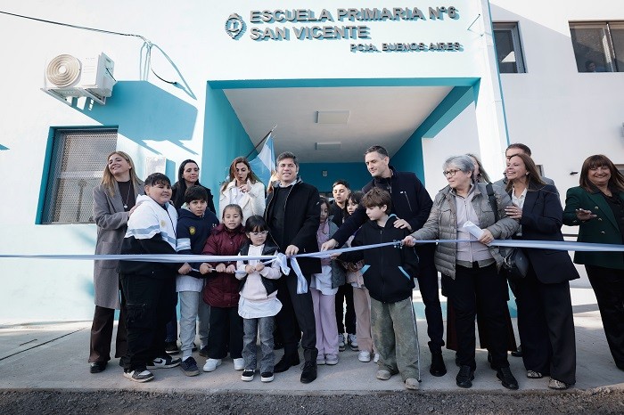 Kicillof inaugur&oacute; el nuevo edificio de la Escuela Primaria N&deg;6 en San Vicente