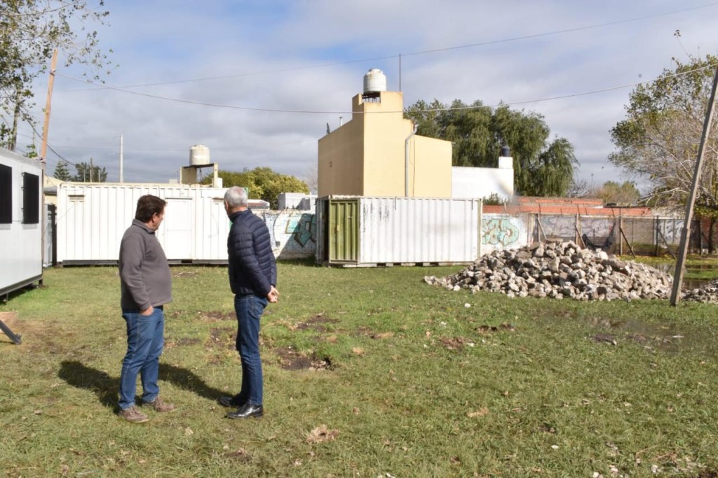 Berisso: Cagliardi recorri&oacute; el predio donde se construir&aacute; el nuevo Polideportivo de Villa Progreso