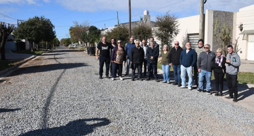 Chivilcoy: Britos present&oacute; 10 nuevas cuadras de cord&oacute;n cuneta, una obra realizada &iacute;ntegramente con recursos municipales
