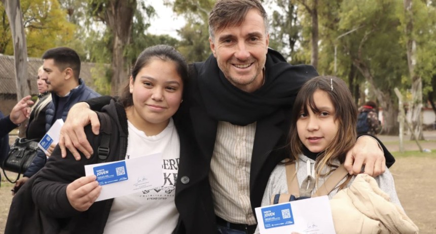 Mor&oacute;n: El Municipio lanz&oacute; la &ldquo;Tarjeta Joven&rdquo; para impulsar el consumo local