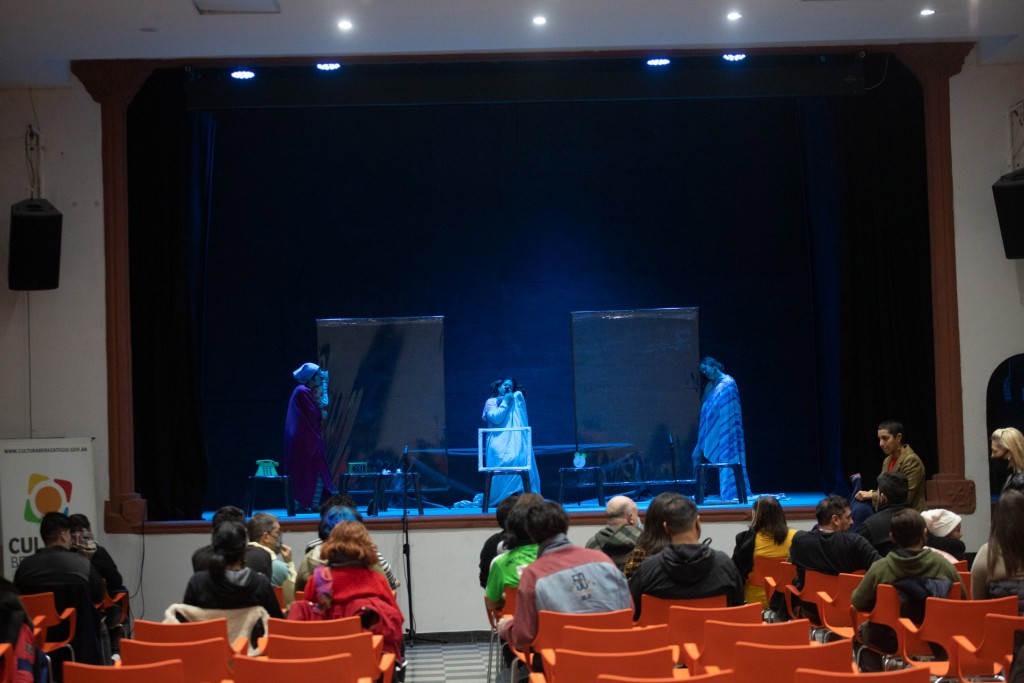 Berazategui: La obra de teatro Clown “Domingo” se presentó en La Humanitaria 