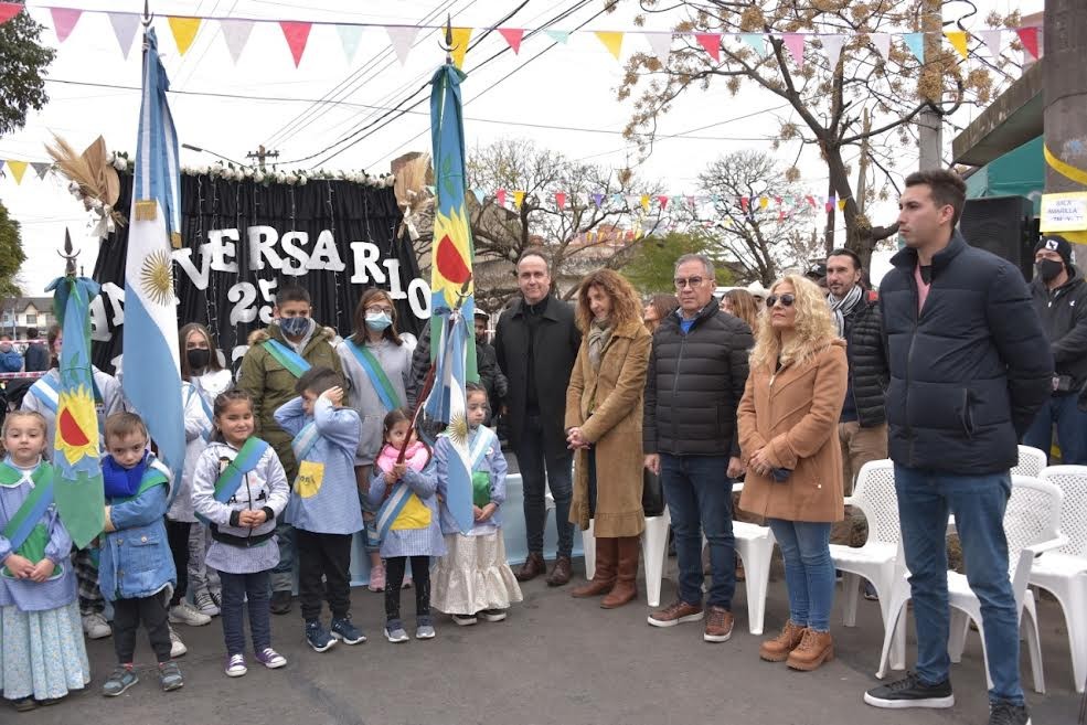 Ituzaingó: Alberto Descalzo participó de los festejos por los 25 años del Jardín N° 910 
