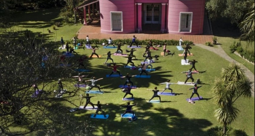 Vicente López: Continúan las clases de yoga en Quinta Trabucco