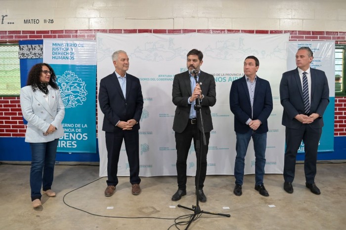 La Provincia firmó un convenio para el dictado de carreras en el Complejo Penitenciario de Florencio Varela