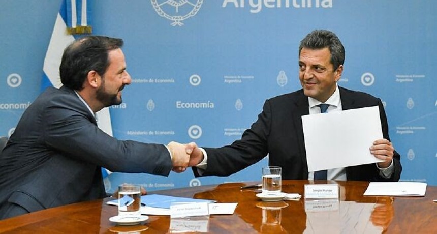 Escobar: Sujarchuk firmó un convenio para garantizar el acceso a la red de gas más de 12.000 vecinos y vecinas