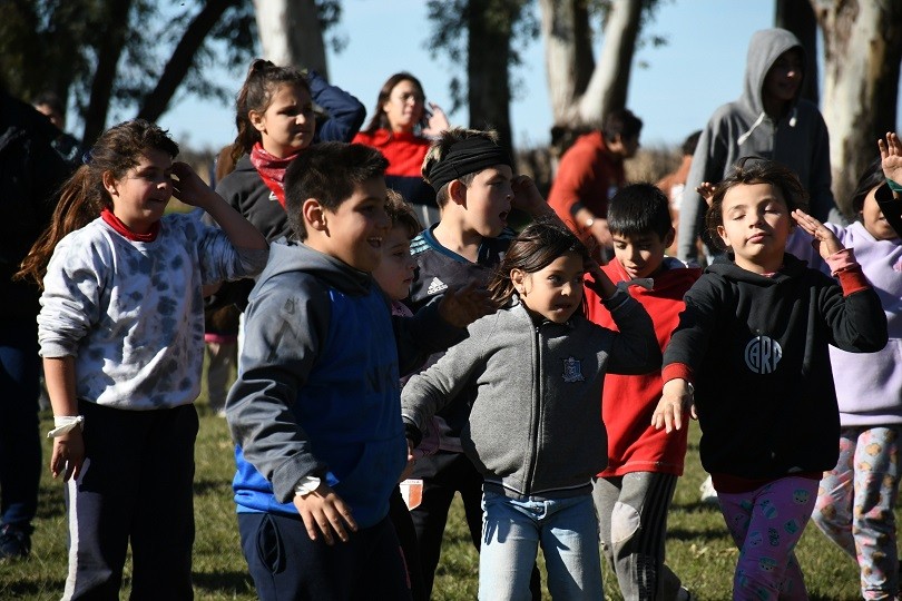 Junín: Cientos de chicos disfrutaron de una encantadora jornada recreativa en el Parque Martija