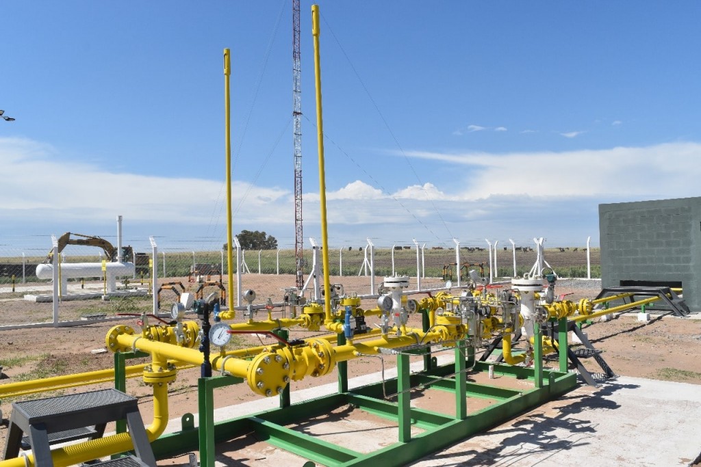 La Provincia inauguró el Gasoducto y la red de distribución para Daireaux y Pehuajó