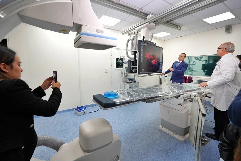 Corrientes: Valdés inauguró el Servicio de Angiografía del Hospital Escuela