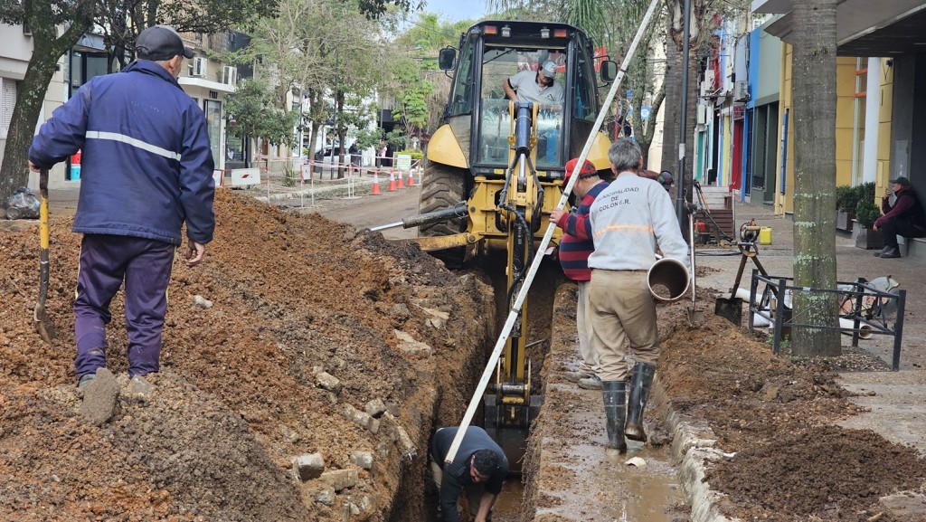 Col&oacute;n (ER): La Municipalidad avanza con un plan hist&oacute;rico de obras en distintos barrios