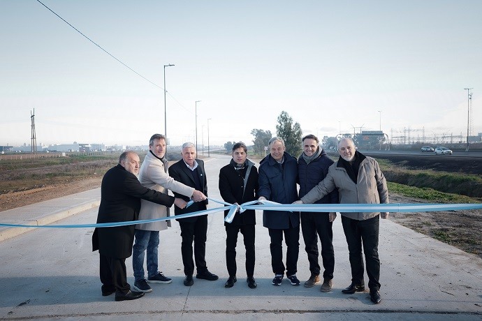 Kicillof y Balor recorrieron la nueva Colectora Sur de la Autopista Buenos Aires - La Plata