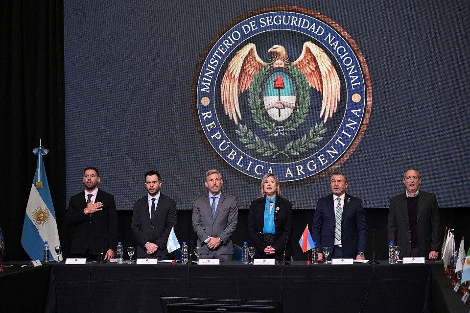 Frigerio encabez&oacute; la apertura del Consejo Federal de Seguridad Interior que sesion&oacute; en Entre R&iacute;os
