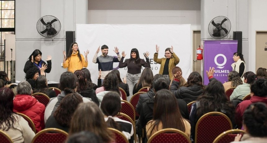 Quilmes: Se puso en marcha el tercer curso de introducci&oacute;n a la lengua de se&ntilde;a y cultura sorda