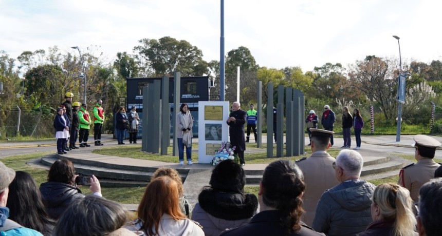 Vicente L&oacute;pez: La Municipalidad conmemor&oacute; el D&iacute;a de la Bandera con un homenaje a Manuel Belgrano