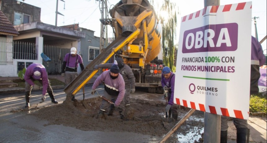 Quilmes: El Municipio continua intensificando los trabajos de bacheos en el distrito 