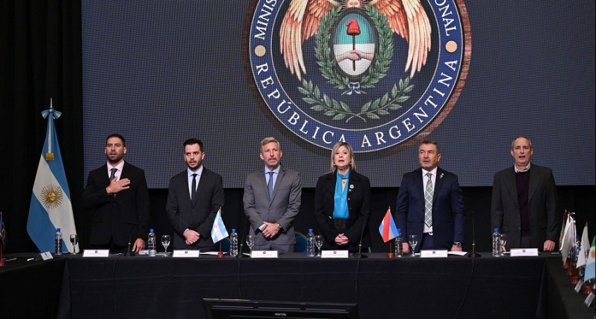 Frigerio encabez&oacute; la apertura del Consejo Federal de Seguridad Interior que sesion&oacute; en Entre R&iacute;os