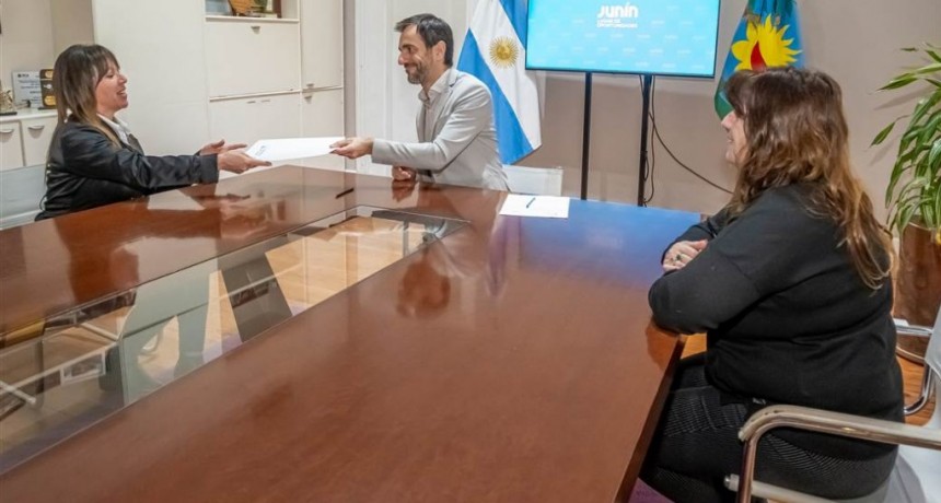 Junín: El Municipio entregó un subsidio al polo educativo de la localidad de Saforcada