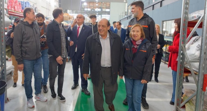 Berazategui: Mussi y De Mendiguren inauguraron una nueva industria en el distrito 
