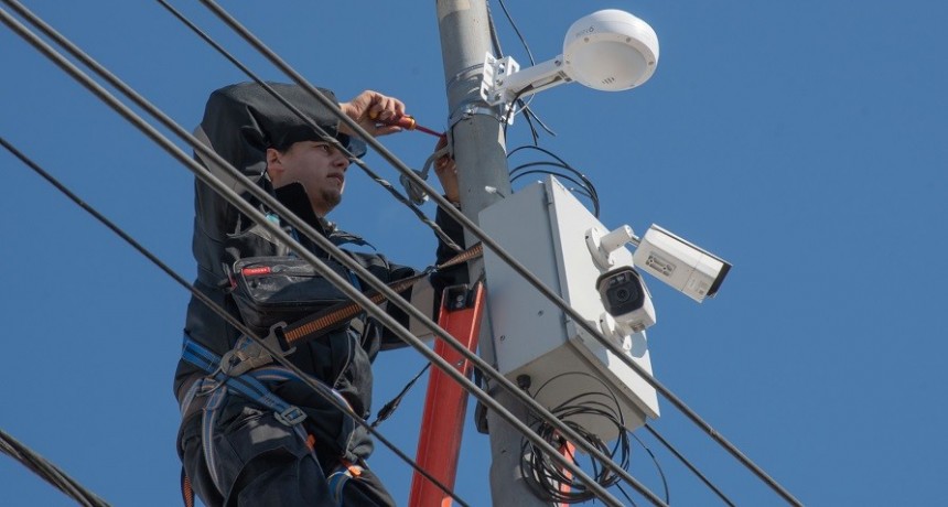 Moreno: El Municipio comenzó la instalación de Wi-Fi 6 en espacios públicas 