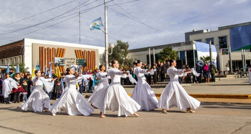Lincoln: La comunidad linqueña conmemoró el 158° aniversario del Distrito 