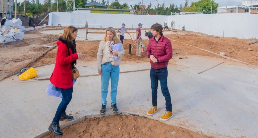San Fernando: Juan Andreotti recorrió la obra de una nueva plaza junto al Centro de Atención Animal 