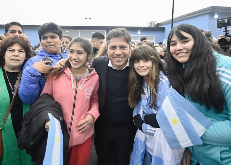 Kicillof inauguró el nuevo edificio de la Escuela Secundaria N° 14 en Presidente Derqui