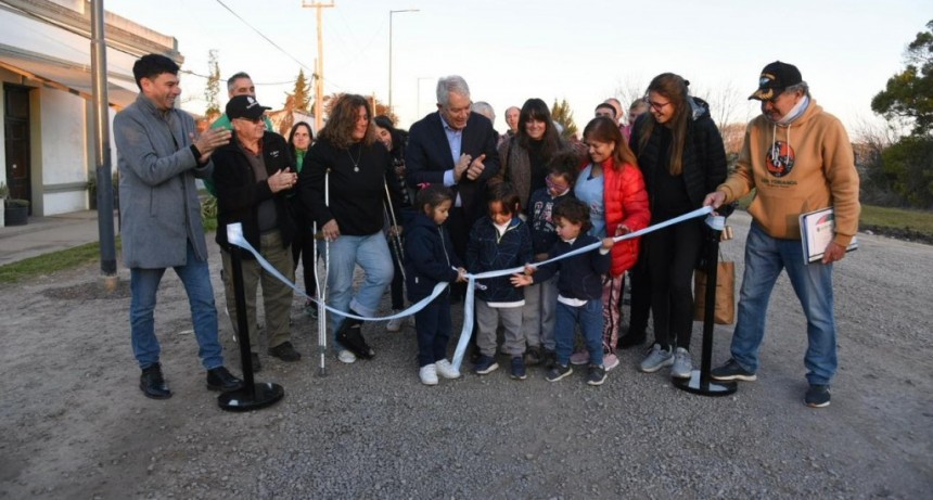 La Plata: Alak inauguró una obra histórica en Correas y anunció la inminente licitación de su primera secundaria