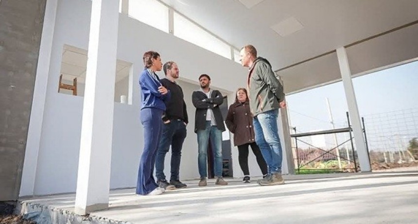 Quilmes: Mendoza recorrió el avance de la construcción del nuevo edificio del CEF N° 190 