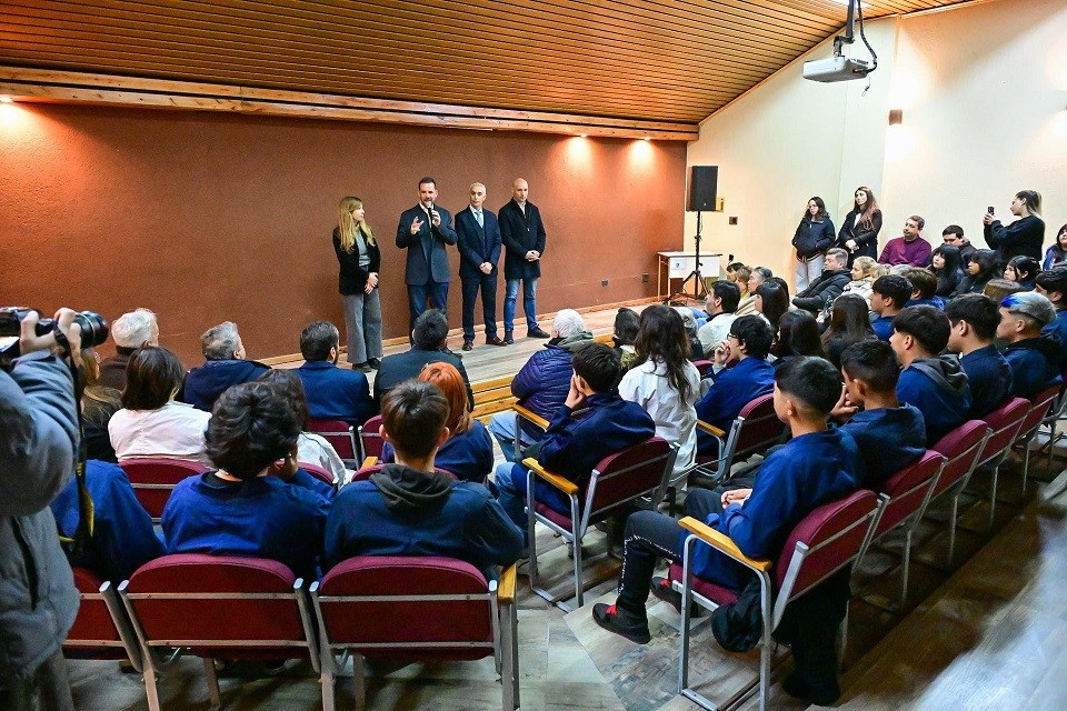 Escobar: La Municipalidad entreg&oacute; por primera vez un Fondo de Fortalecimiento para instituciones educativas  