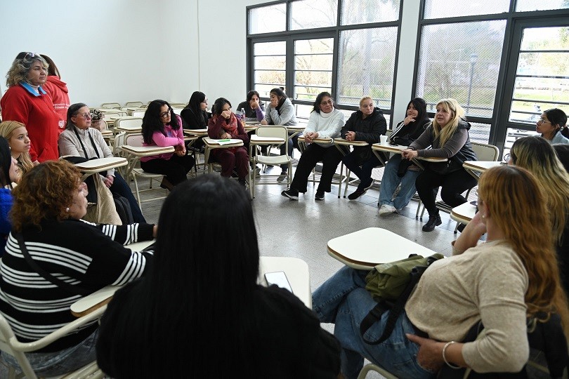 Tigre: M&aacute;s de 100 vecinas recibieron el certificado de finalizaci&oacute;n de sus cursos realizados a trav&eacute;s del programa Emprendedoras Rodantes