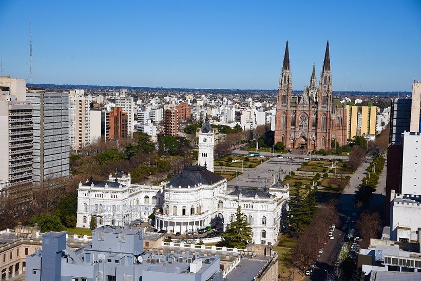 La Plata: La Municipalidad ofrece recorridos guiados gratuitos para descubrir la ciudad