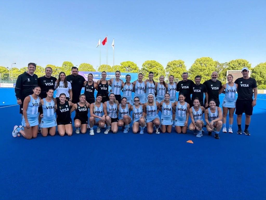 La Plata: Alak recibi&oacute; a Las Leonas en la previa de la Copa Mundial de Hockey