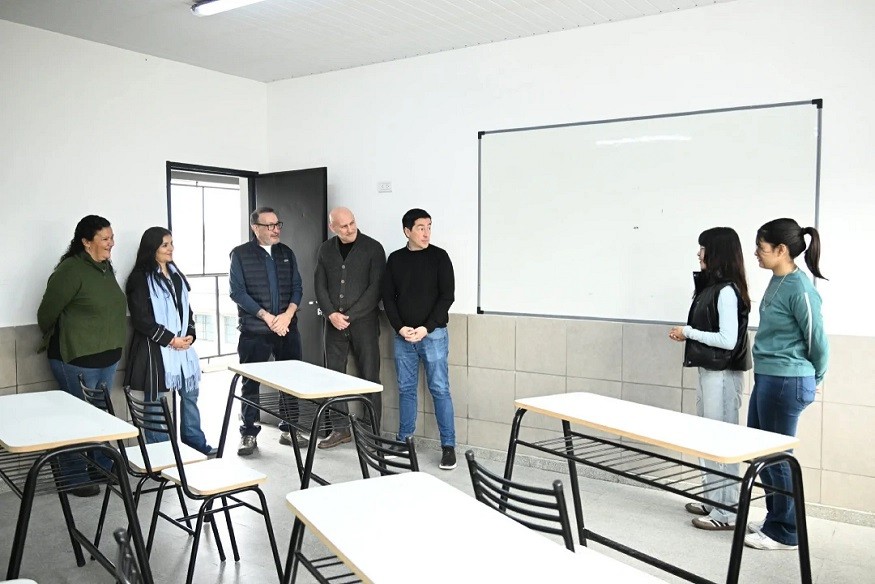 Malvinas Argentinas: Nardini y Vivona recorrieron los avances de obra en la Escuela Secundaria N&ordm; 26 de Grand Bourg