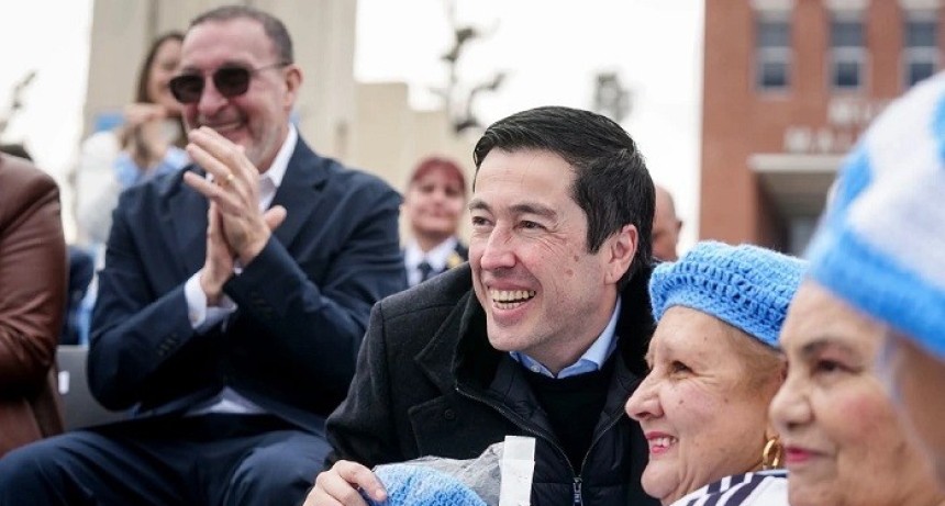 Malvinas Argentinas: El Municipio celebr&oacute; el 210&deg; aniversario de la Independencia Argentina