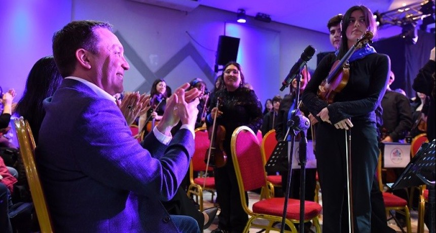 Fcio. Varela: M&aacute;s de 400 personas vibraron con la m&uacute;sica de las orquestas infantil y juvenil de la Regi&oacute;n 4