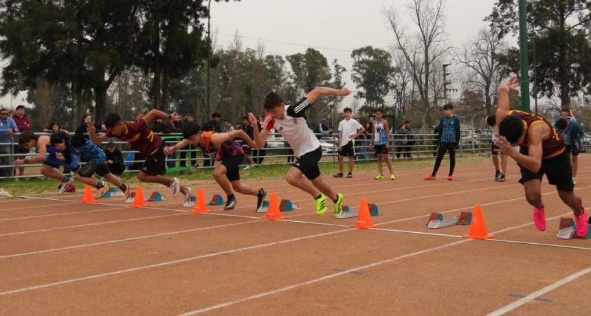 Tigre: La pista de atletismo &ldquo;Abel Acevedo&rdquo; del Municipio fue sede del Torneo de Invierno Porte&ntilde;o