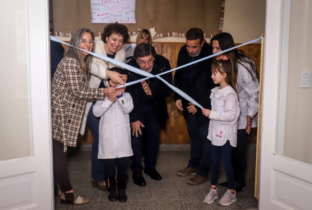 Puan: Se inauguraron dos nuevas aulas en la Escuela Primaria N° 1 